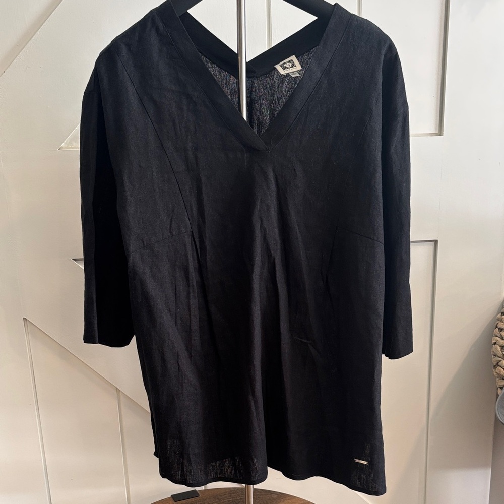 Anne Klein Black Linen Tunic | V-Neck Relaxed Fit | Lightweight Chic | Medium